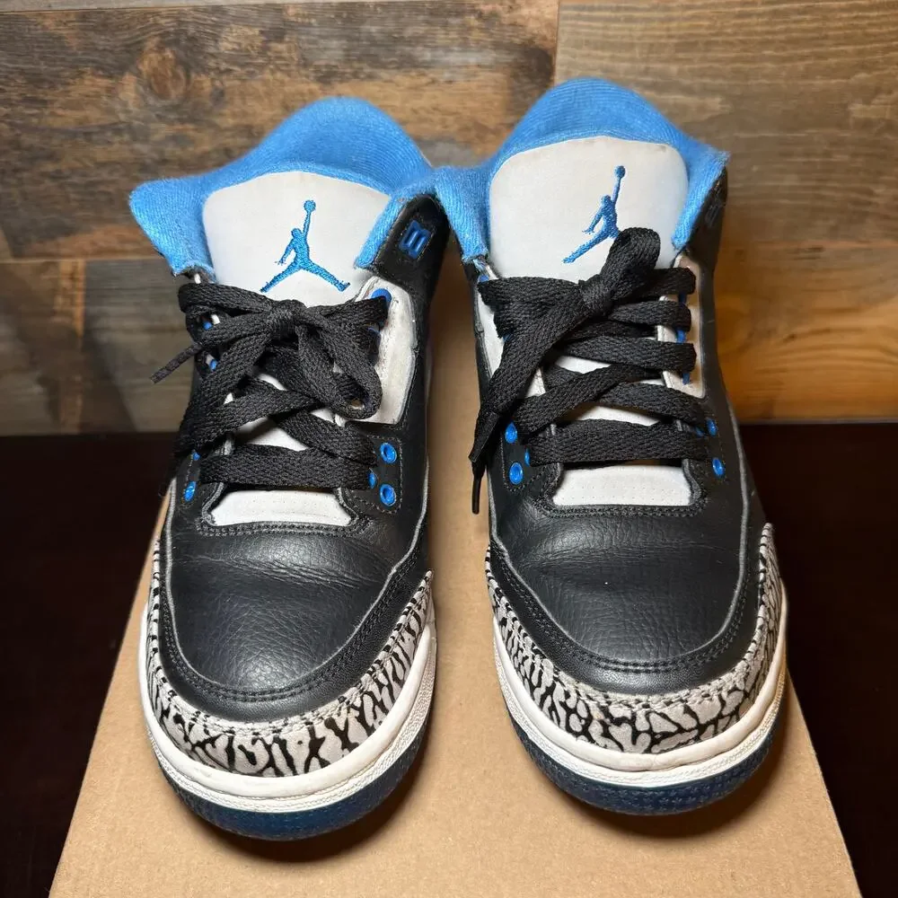 Air Jordan 3 Retro 'Sport Blue' Sneakers (Men's 7 / Women's 8.5)